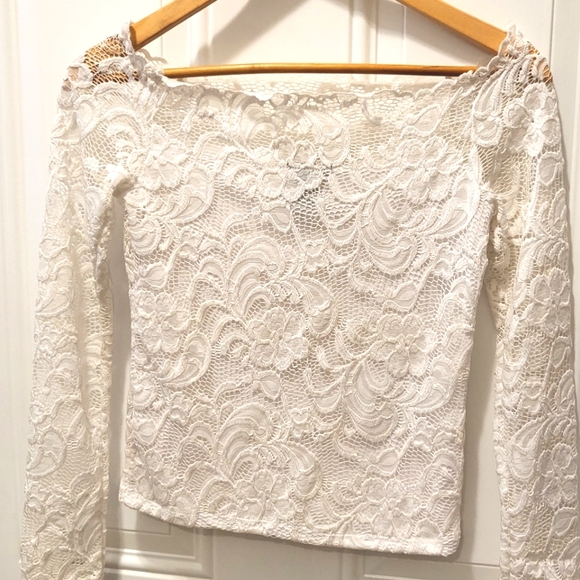 Lace top - Picture 2 of 7